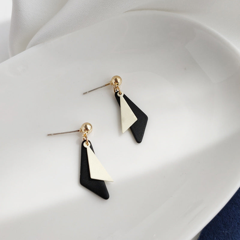 Korean Simple Contrasting Color Stud Earrings