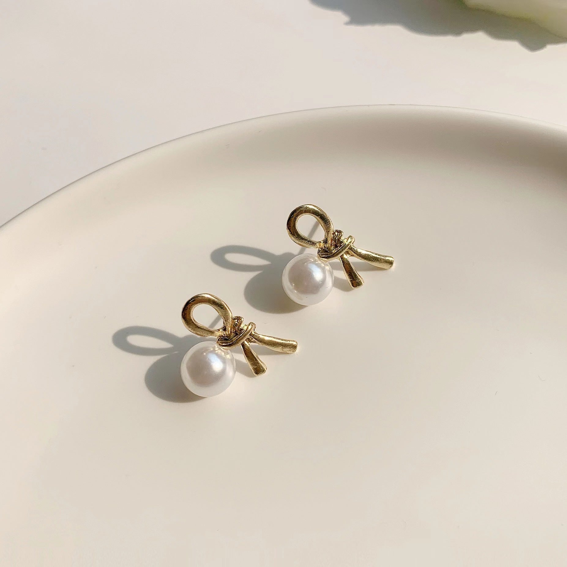 Small Exquisite Korean Earrings Cold Style