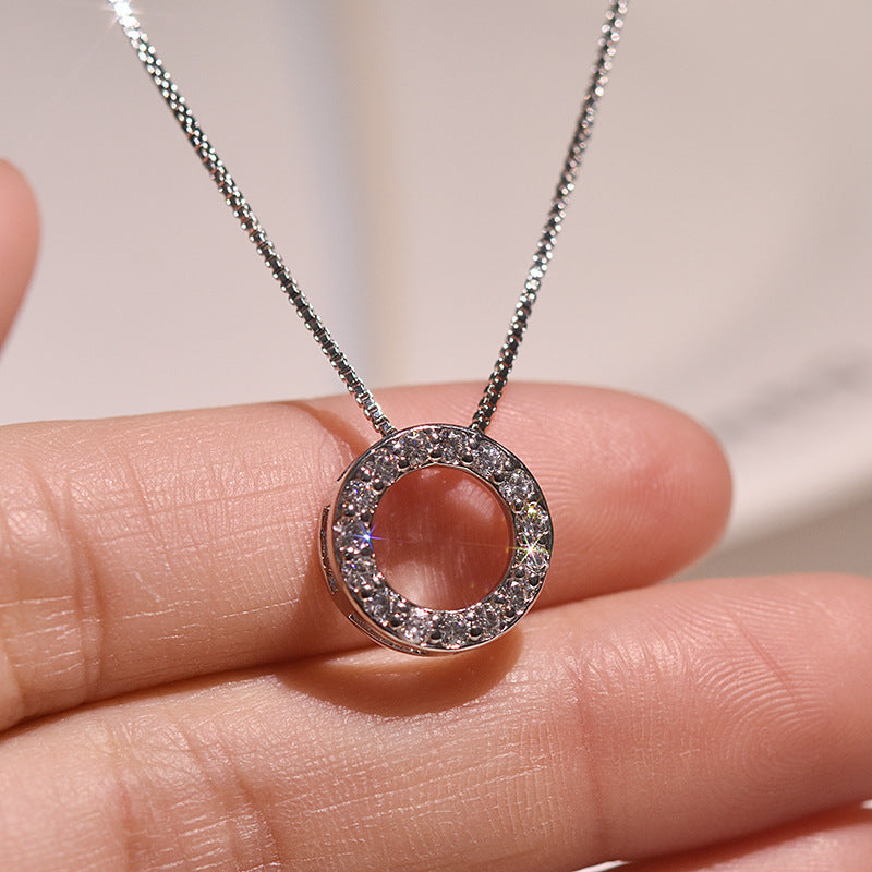 Simple temperament full diamond circle pendant