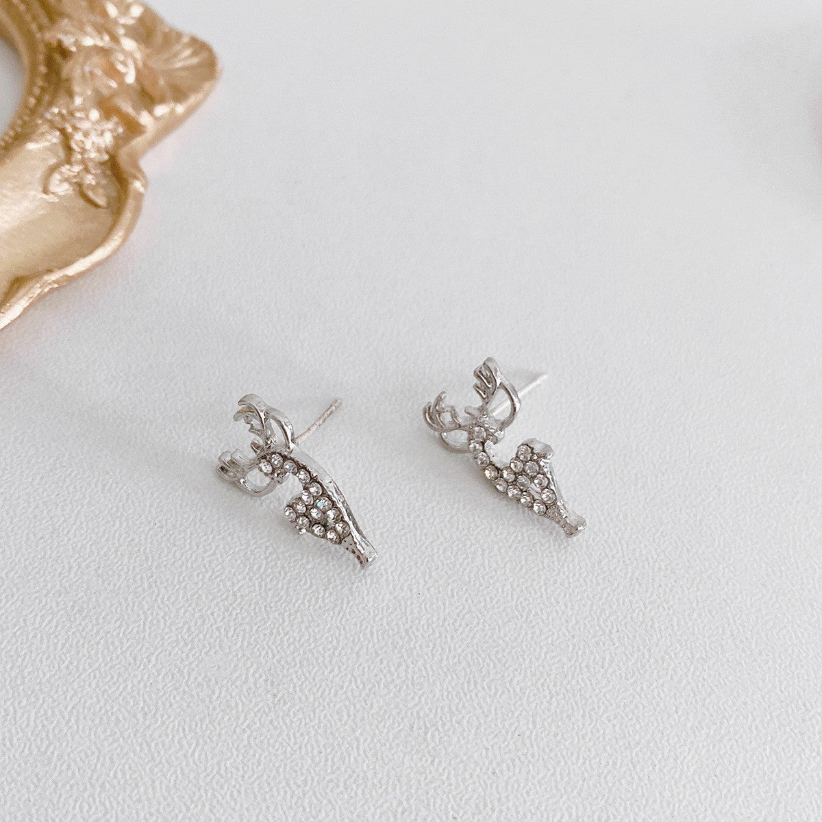 Small Exquisite Korean Earrings Cold Style