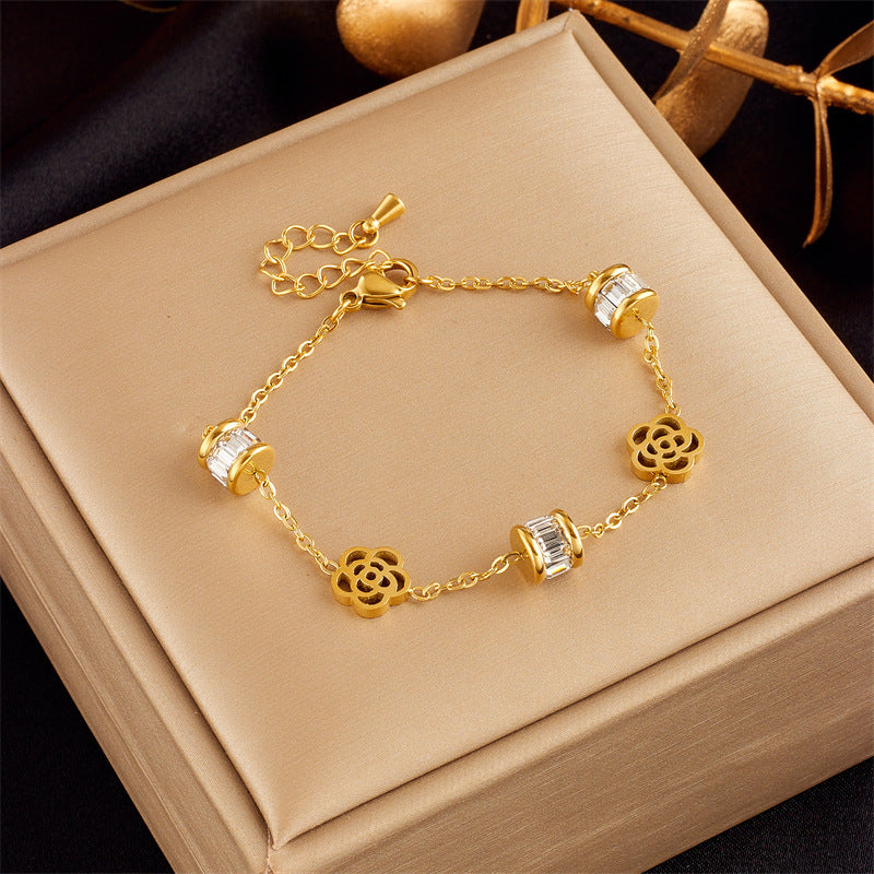 Gold-plated Butterfly Pearl Flower Rhinestone-embedded Accessories Bracelet