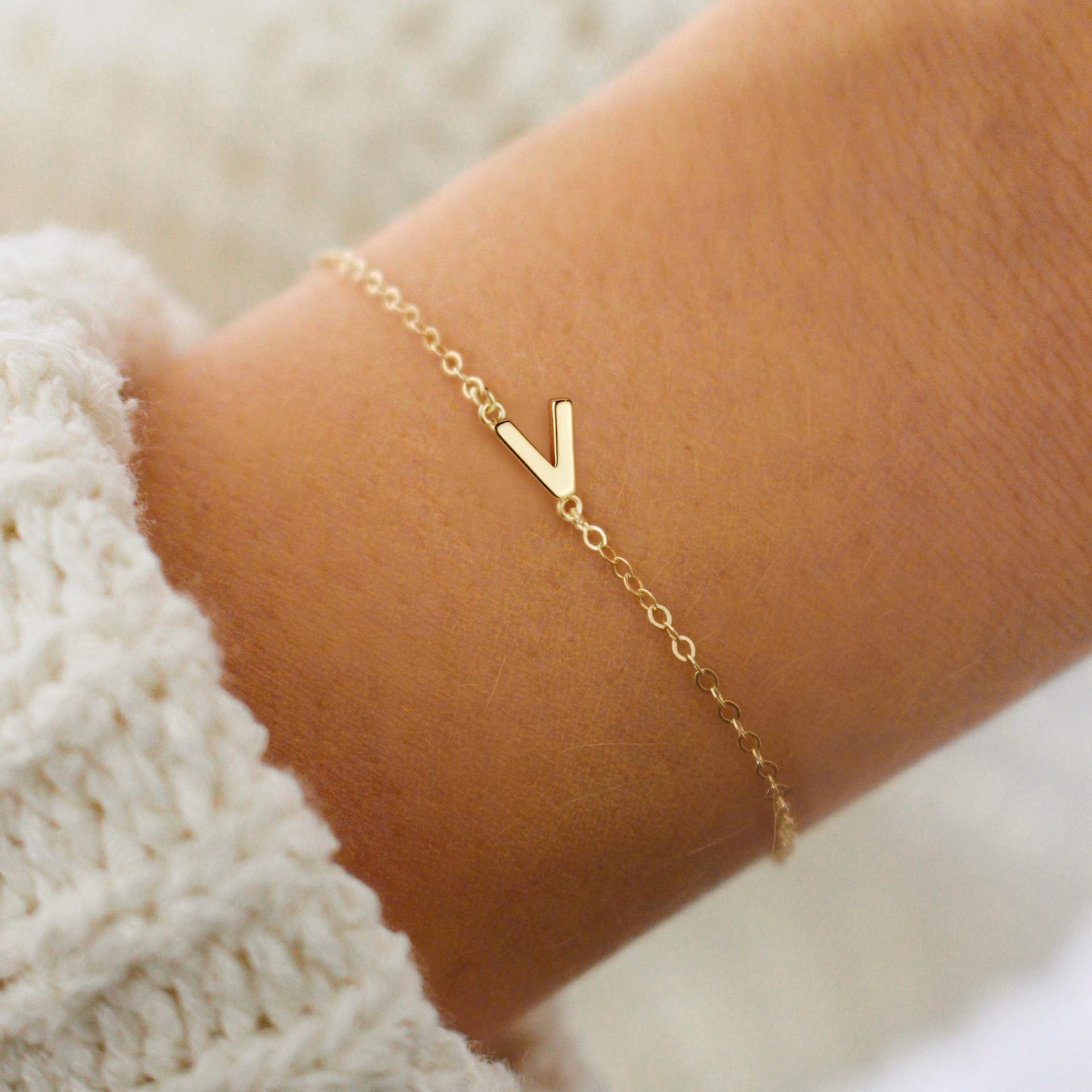 Simple Gold Women's Fashion 26 Letter Bracelet