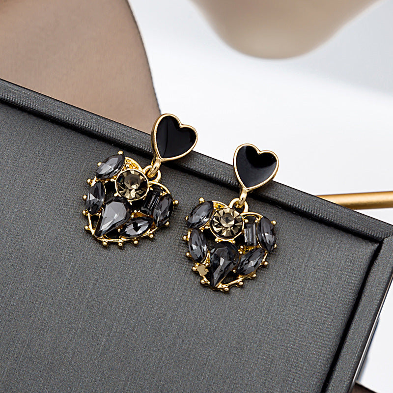 Korean Version Of The Trend Of Simple Temperament Black Love Earrings