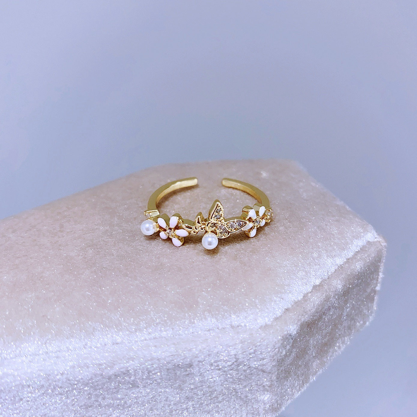 New Color Zirconium Natural Fritillary Flower Ring Irregular