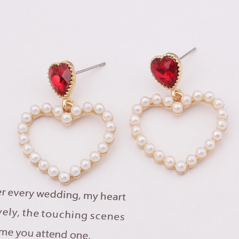 Korean Style Fashion Metal Sweet Peach Heart Pearl Earrings Personality Temperament