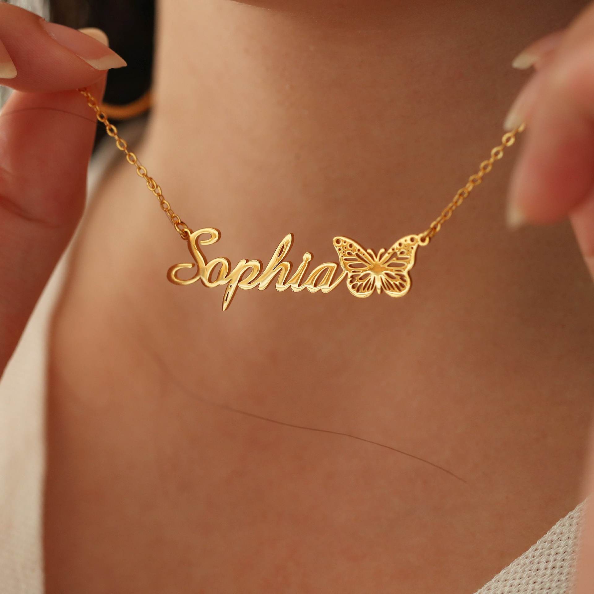 Customized Name Butterfly Necklace For Women Personalized English Letters