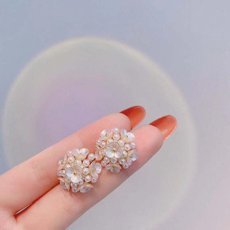 Flower Cluster Exaggerated Autumn And Winter High Class Elegant Earrings For Women