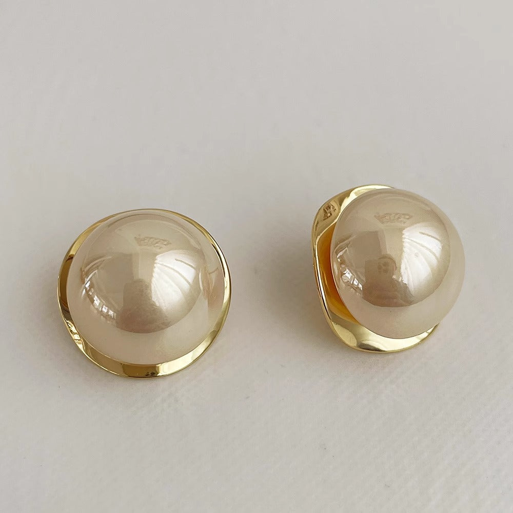 Fashion High-grade Niche French Retro Earrings