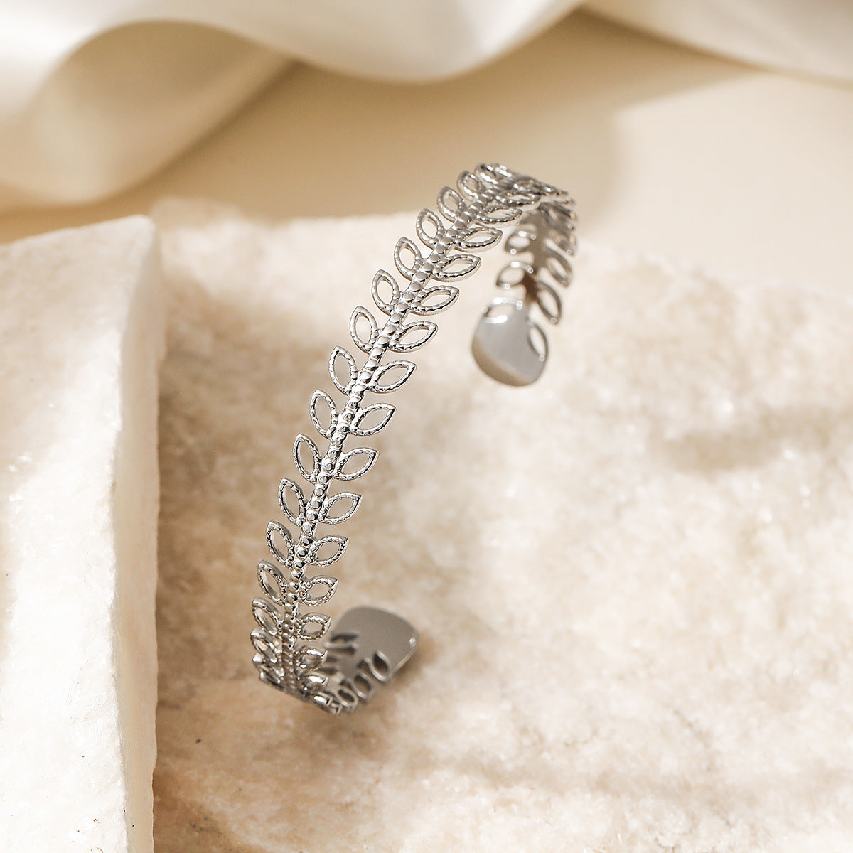 Fashion Hollowed-out Stainless Steel Bracelet For Women