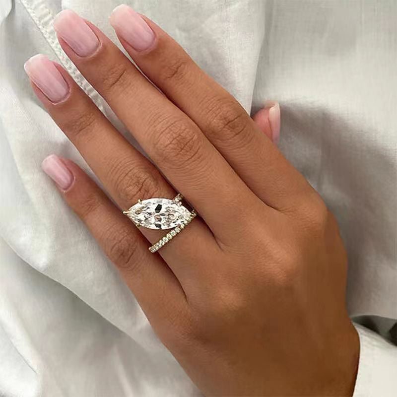 Fashion Splendid Diamond Leaves Ring