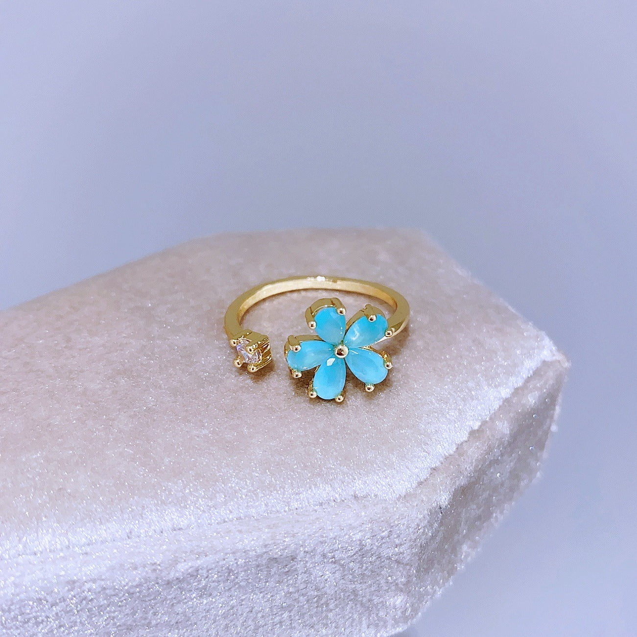 New Color Zirconium Natural Fritillary Flower Ring Irregular