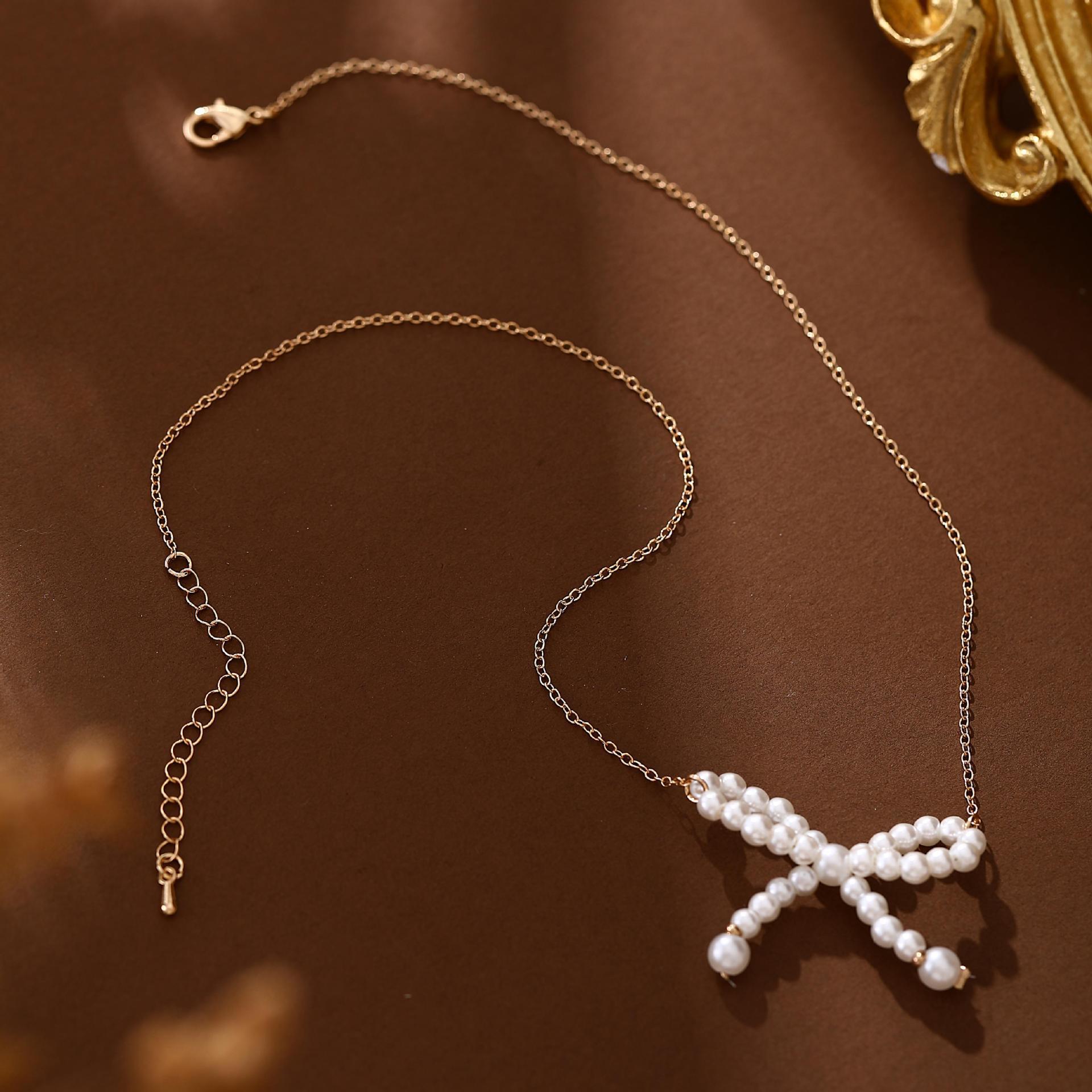 Bow Pearl Necklace Electroplated