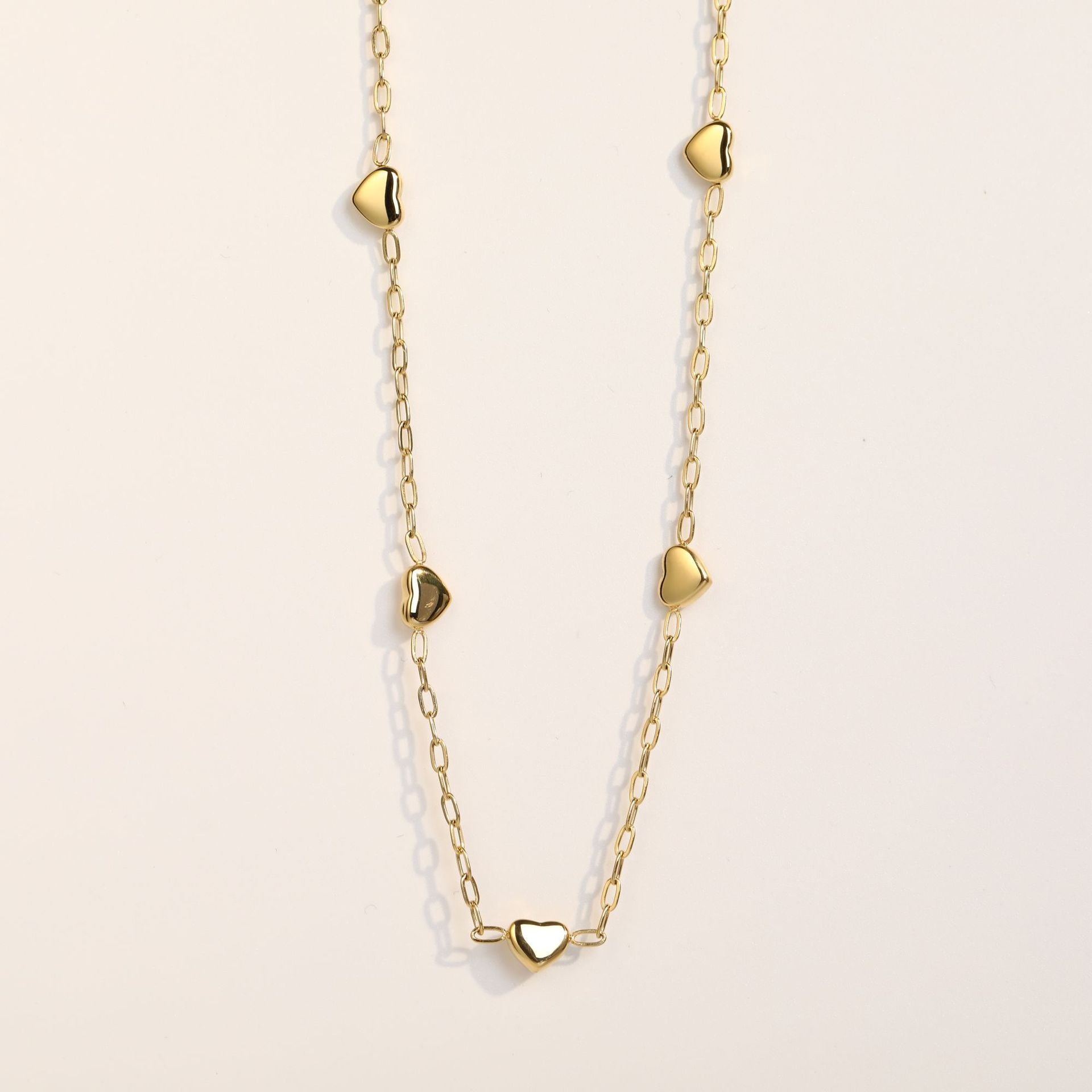 Retro Seven Heart-shaped Color-preserving Gold-plated Necklace