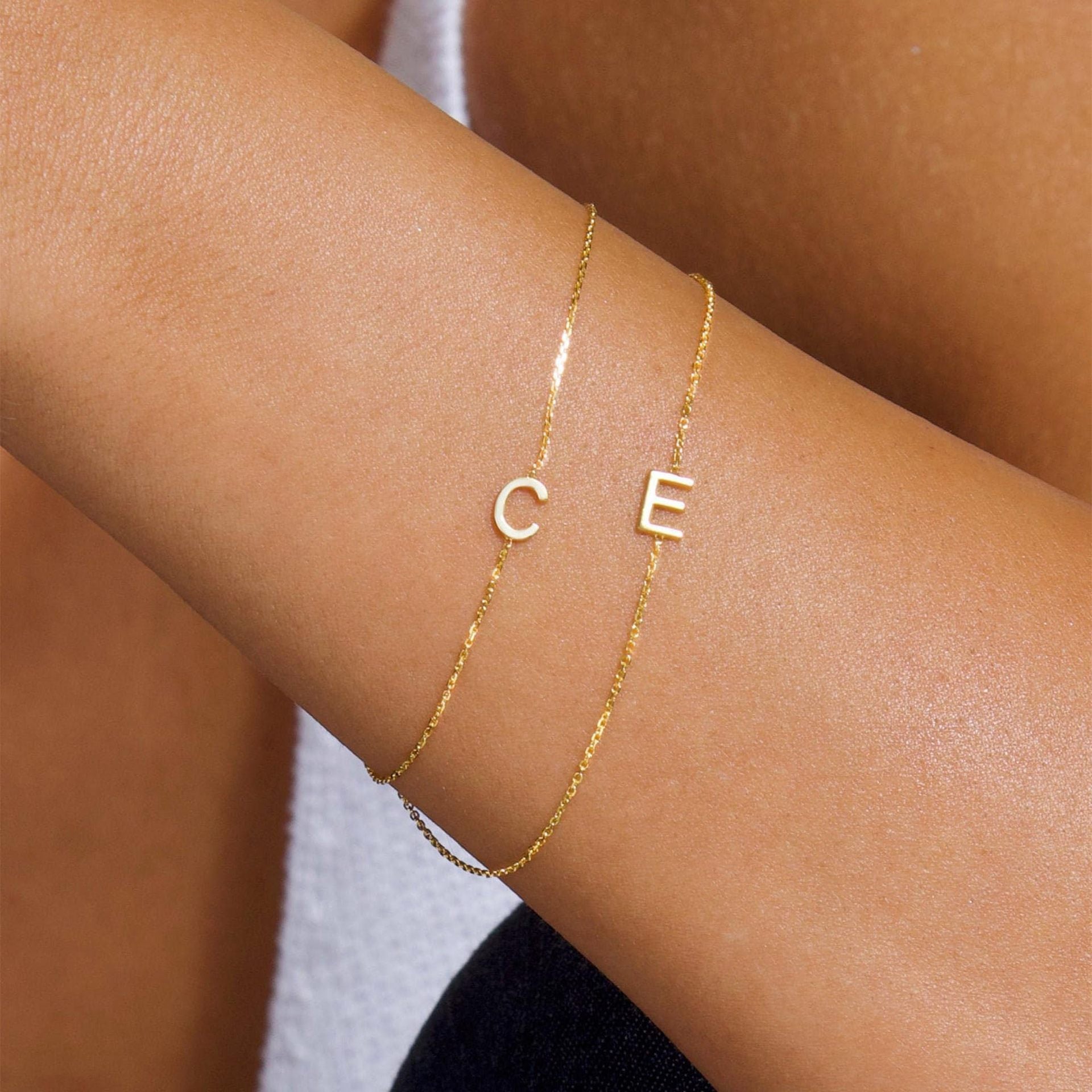 Simple Gold Women's Fashion 26 Letter Bracelet